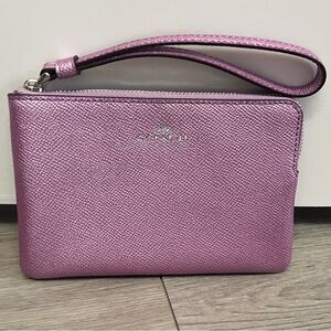 COACH corner zipper wristlet metallic lilac purple
